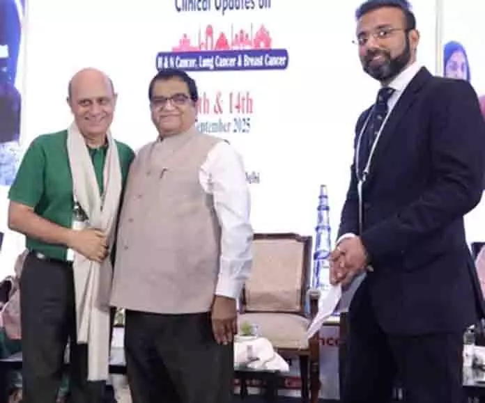 SGR Hospital के वार्षिक समारोह में डॉ. आशुतोष को सम्मानित किया गया SGR Hospital के वार्षिक समारोह में डॉ. आशुतोष को सम्मानित किया गया