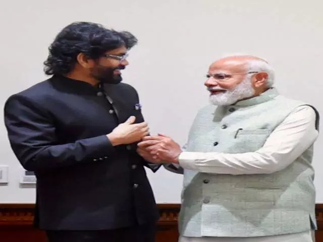 नागार्जुन अक्किनेनी ने पीएम मोदी को 75वें जन्मदिन पर दी शुभकामनाएं, साझा की 2014 की मुलाकात की यादें नागार्जुन अक्किनेनी ने पीएम मोदी को 75वें जन्मदिन पर दी शुभकामनाएं, साझा की 2014 की मुलाकात की यादें