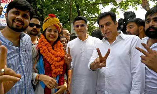 डूसू चुनाव से पहले ABVP के लिए मासूम की रैली, NSUI को सचिन पायलट का समर्थन
