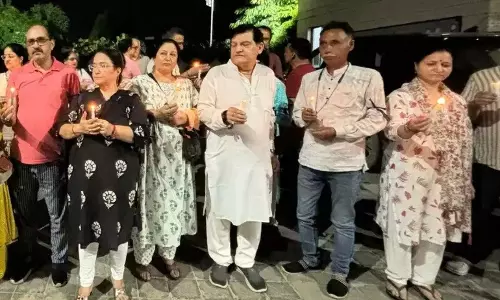 Jaipur: शहीदों को श्रद्धासुमन अर्पित कर मनाया बलिदान दिवस Jaipur: शहीदों को श्रद्धासुमन अर्पित कर मनाया बलिदान दिवस