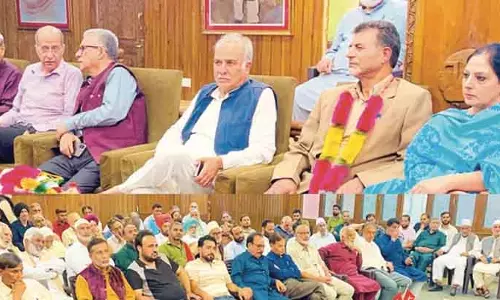 नेशनल कॉन्फ्रेंस छोटे व्यवसायों के अधिकारों की रक्षा के लिए प्रतिबद्ध: नासिर असलम वानी नेशनल कॉन्फ्रेंस छोटे व्यवसायों के अधिकारों की रक्षा के लिए प्रतिबद्ध: नासिर असलम वानी