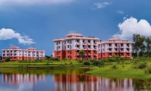 एनआईटी सिलचर छात्रावास हिंसा प्रकरण, 5 बांग्लादेशी छात्र निलंबित एनआईटी सिलचर छात्रावास हिंसा प्रकरण, 5 बांग्लादेशी छात्र निलंबित
