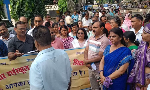 Bareilly: जूनियर हाईस्कूल शिक्षक संघ का पीएम को ज्ञापन
