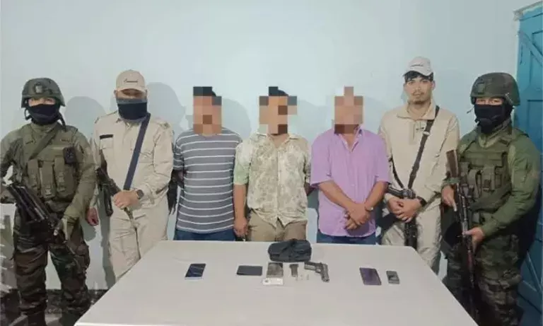 Manipur: इंफाल पूर्व में 3 एनआरएफएम उग्रवादी गिरफ्तार, हथियार और गोला-बारूद जब्त Manipur: इंफाल पूर्व में 3 एनआरएफएम उग्रवादी गिरफ्तार, हथियार और गोला-बारूद जब्त
