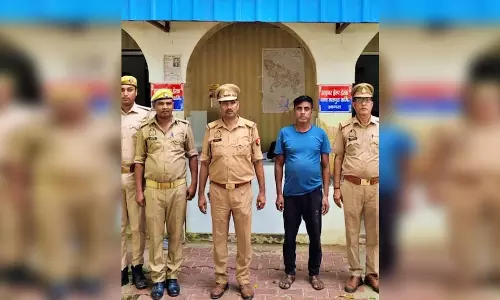 फिल्म की कहानी जैसा हत्याकांड: बेटी का नहाते हुए वीडियो बनाकर ब्लैकमेल किया...रूह कांप जाएगी