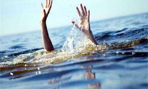 Mandi: खड्ड पार करते समय पानी के बहाव में बह गए 2 लोग,एक का शव बरामद Mandi: खड्ड पार करते समय पानी के बहाव में बह गए 2 लोग,एक का शव बरामद