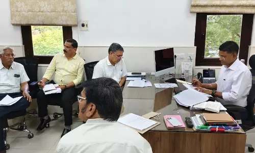 Jaipur: खनिज विभाग के फील्ड अधिकारियों को ठोस परिणाम देने के निर्देश Jaipur: खनिज विभाग के फील्ड अधिकारियों को ठोस परिणाम देने के निर्देश