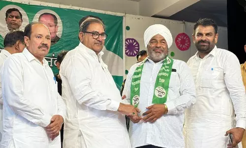Haryana : तैयारी की कमी के कारण गंभीर जलभराव हुआ अभय चौटाला Haryana : तैयारी की कमी के कारण गंभीर जलभराव हुआ अभय चौटाला