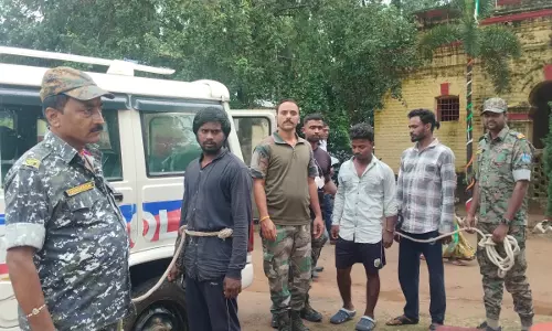 Giridih: चोरी की बाइक के साथ दो गिरफ्तार