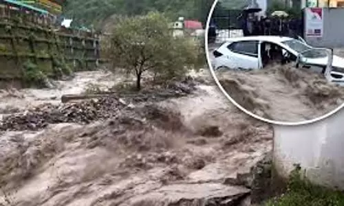 Dehradun: सहस्त्रधारा में तबाही, स्कूल बंद, रेस्क्यू ऑपरेशन