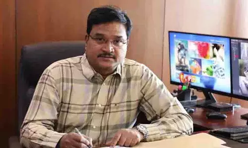 Hyderabad में भारी बारिश के दौरान नाला दुर्घटनाओं के लिए हाइड्रा ने अतिक्रमण को जिम्मेदार ठहराया Hyderabad में भारी बारिश के दौरान नाला दुर्घटनाओं के लिए हाइड्रा ने अतिक्रमण को जिम्मेदार ठहराया