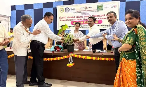 गांधी के आदर्शों के अनुसार ग्रामीण लोगों की सेवा करना: मंत्री लक्ष्मी हेब्बालकारा गांधी के आदर्शों के अनुसार ग्रामीण लोगों की सेवा करना: मंत्री लक्ष्मी हेब्बालकारा