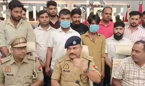 ATM बदलकर रुपए निकालने वाले दो शातिर गिरफ्तार, 41 एटीएम कार्ड और नकदी बरामद ATM बदलकर रुपए निकालने वाले दो शातिर गिरफ्तार, 41 एटीएम कार्ड और नकदी बरामद