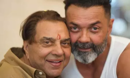 Bobby Deol ने बताया, क्यों एक बड़े निर्देशक ने धर्मेंद्र के साथ दोबारा काम नहीं किया?