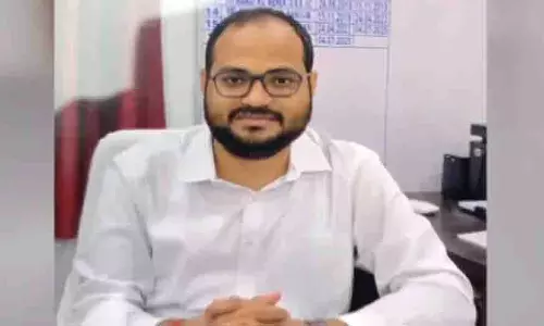 रिश्वत मामले में गिरफ्तार OAS टॉपर अश्विनी कुमार पांडा निलंबित रिश्वत मामले में गिरफ्तार OAS टॉपर अश्विनी कुमार पांडा निलंबित
