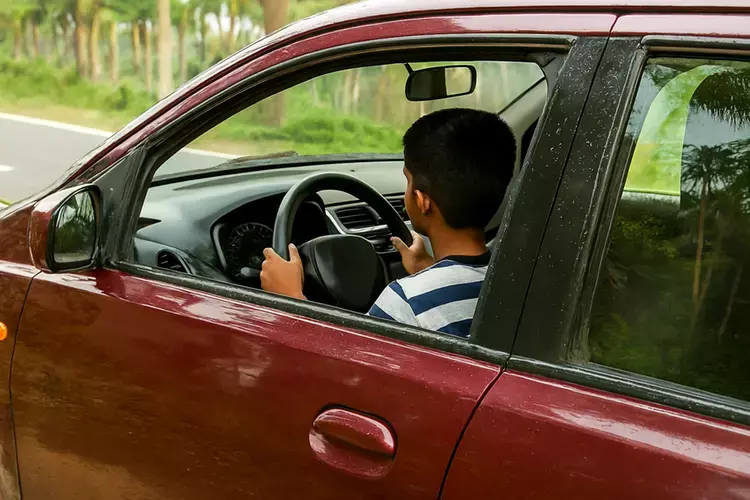 Kerala : बच्चों के लिए चाबी नहीं एमवीडी नाबालिगों के वाहन चलाने पर नकेल कसेगा Kerala : बच्चों के लिए चाबी नहीं एमवीडी नाबालिगों के वाहन चलाने पर नकेल कसेगा
