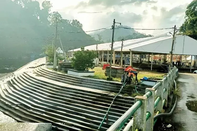 Kerala : सबरीमाला वैश्विक अयप्पा शिखर सम्मेलन की मेजबानी के लिए तैयार जर्मन मंडप पूरा होने के करीब Kerala : सबरीमाला वैश्विक अयप्पा शिखर सम्मेलन की मेजबानी के लिए तैयार जर्मन मंडप पूरा होने के करीब