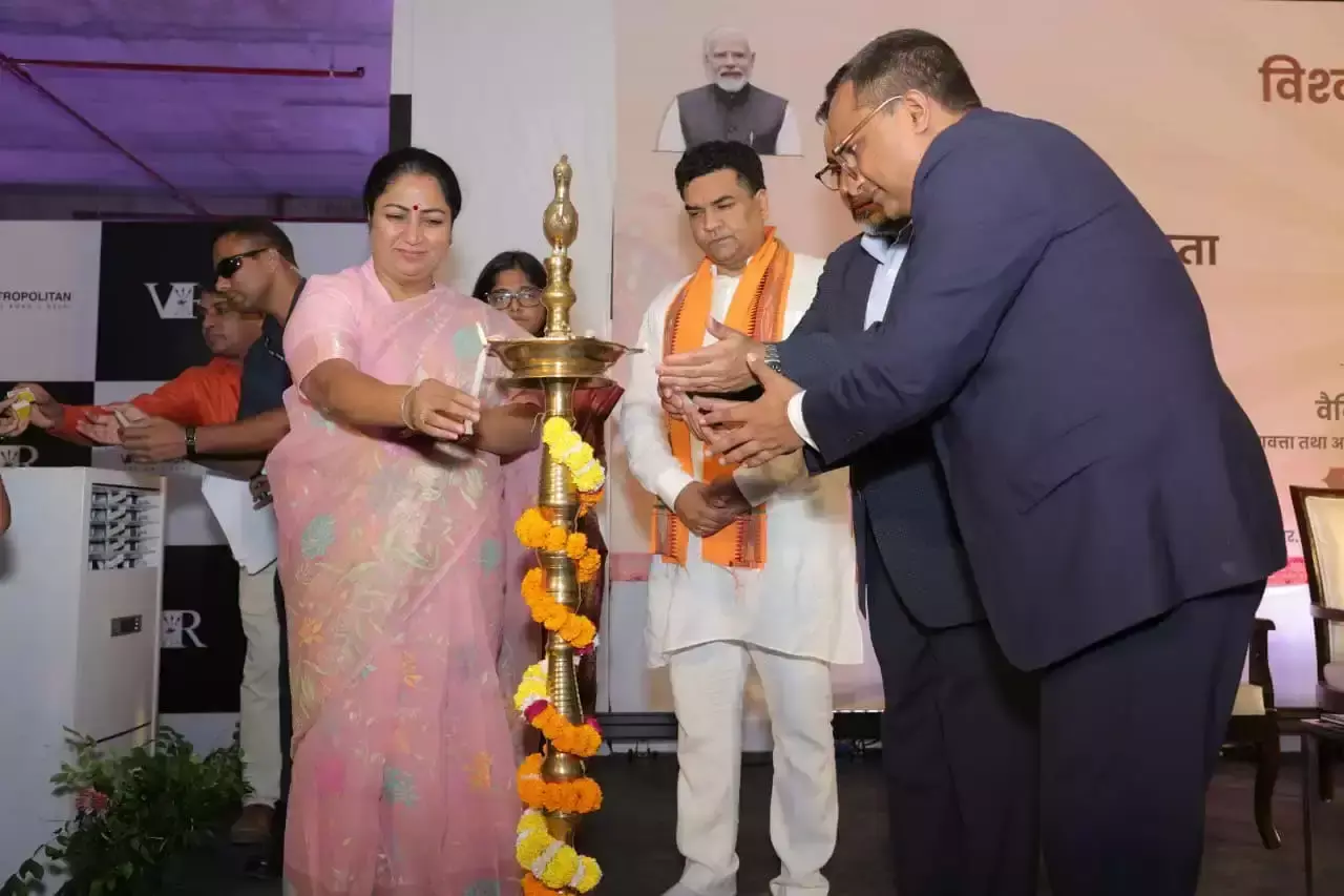 New Delhi: मुख्यमंत्री रेखा गुप्ता ने मनाया विश्वकर्मा उत्सव