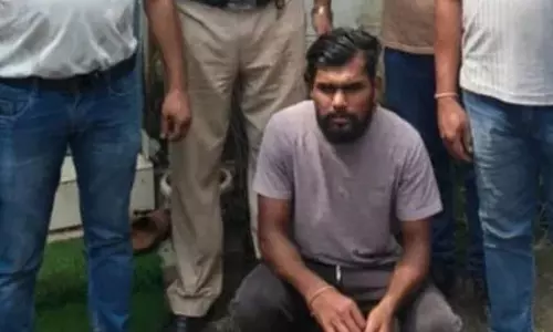 पुलिस को चकमा देकर फुर्र हुआ आरोपी अपने गांव में दबोचा गया