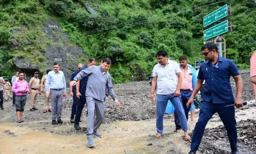 Dehradun: जन्मदिन पर भी जन सेवा में जुटे मुख्यमंत्री धामी Dehradun: जन्मदिन पर भी जन सेवा में जुटे मुख्यमंत्री धामी