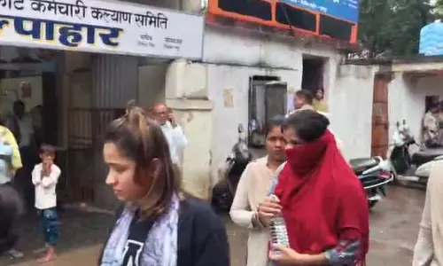 हाई-प्रोफाइल ड्रग्स केस: नव्या मलिक और विधि अग्रवाल कोर्ट ने भेजा जेल हाई-प्रोफाइल ड्रग्स केस: नव्या मलिक और विधि अग्रवाल कोर्ट ने भेजा जेल