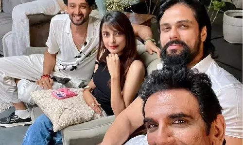 12 साल बाद महाभारत की टीम फिर एक हुई, सौरभ राज जैन ने शेयर की तस्वीर 12 साल बाद महाभारत की टीम फिर एक हुई, सौरभ राज जैन ने शेयर की तस्वीर