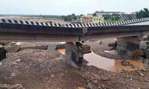 जम्मू क्षेत्र में तीन महत्वपूर्ण पुलों को भारी नुकसान पहुंचने के बाद भी NHAI ने जांच की अनदेखी की जम्मू क्षेत्र में तीन महत्वपूर्ण पुलों को भारी नुकसान पहुंचने के बाद भी NHAI ने जांच की अनदेखी की