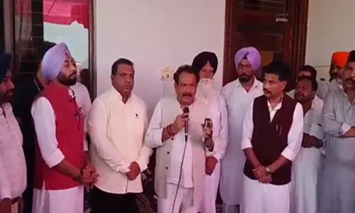 एसपी सिंह बघेल ने किया बाढ़ग्रस्त गांवों का दौरा, किसानों की मांगों पर केंद्र को भेजेंगे रिपोर्ट एसपी सिंह बघेल ने किया बाढ़ग्रस्त गांवों का दौरा, किसानों की मांगों पर केंद्र को भेजेंगे रिपोर्ट