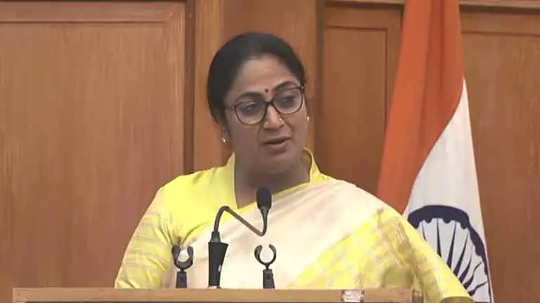 महिला श्रमिकों के बच्चों के लिए 500 क्रेच: दिल्ली के मुख्यमंत्री गुप्ता महिला श्रमिकों के बच्चों के लिए 500 क्रेच: दिल्ली के मुख्यमंत्री गुप्ता