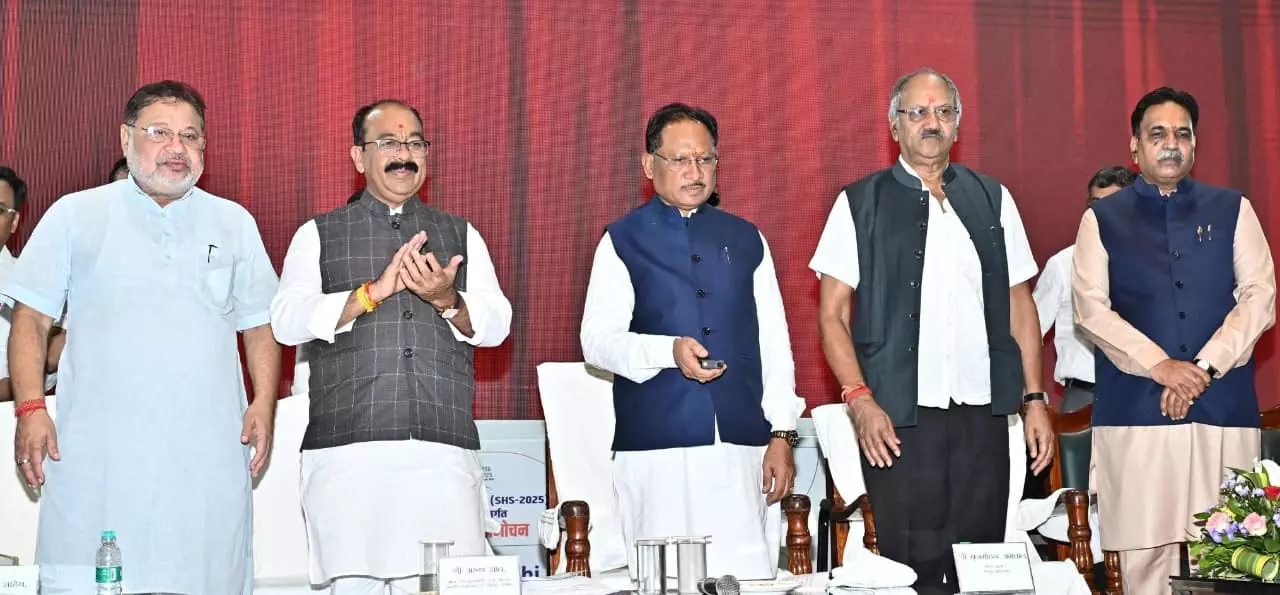 CM विष्णुदेव साय नगरीय प्रशासन विभाग के स्वच्छता, आवास और लोक कल्याण उत्सव में हुए शामिल CM विष्णुदेव साय नगरीय प्रशासन विभाग के स्वच्छता, आवास और लोक कल्याण उत्सव में हुए शामिल