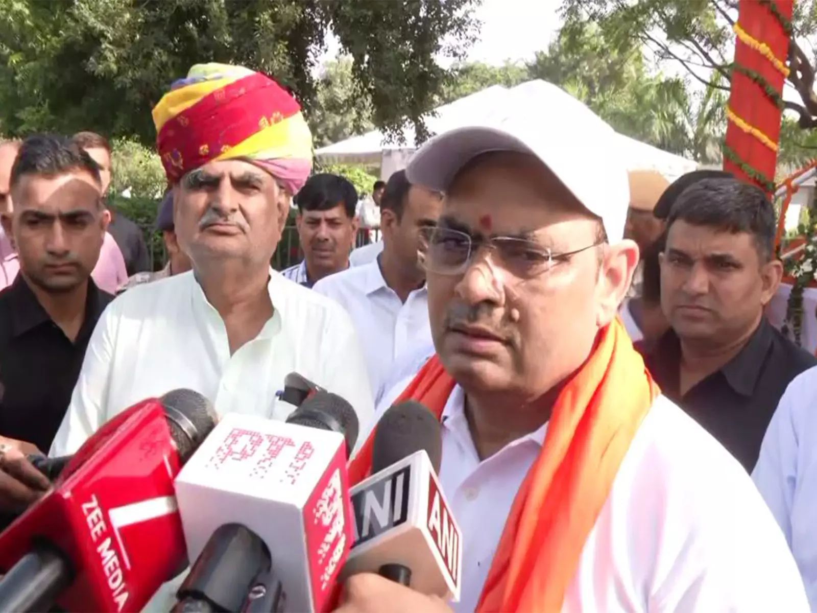 राजस्थान CM ने पीएम मोदी को जन्मदिन की दीं शुभकामनाएं राजस्थान CM ने पीएम मोदी को जन्मदिन की दीं शुभकामनाएं