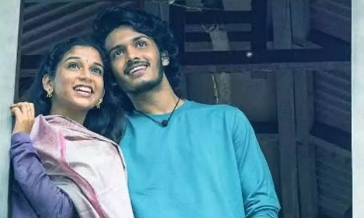 Andhra: बैंड मेलम ने पहली झलक के साथ सही सुर पकड़ा Andhra: बैंड मेलम ने पहली झलक के साथ सही सुर पकड़ा