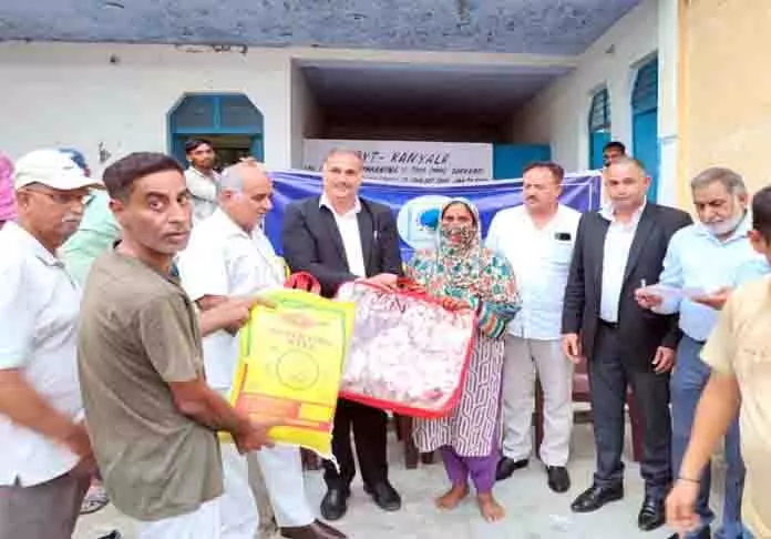 GDCT ने बाढ़ प्रभावित परिवारों को राहत सामग्री प्रदान की GDCT ने बाढ़ प्रभावित परिवारों को राहत सामग्री प्रदान की