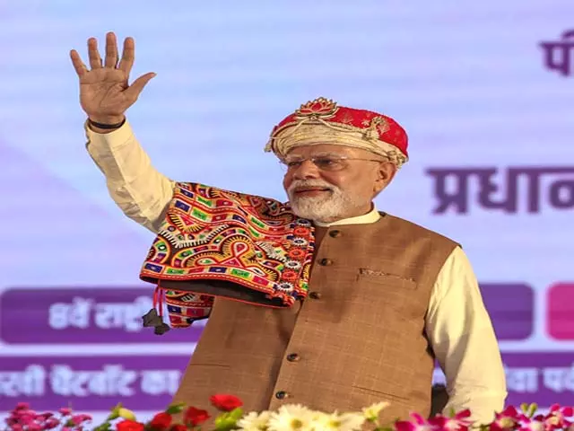 डिप्टी सीएम शिंदे ने पीएम मोदी को दी जन्मदिन की बधाई, पीयूष गोयल ने बताया रोल मॉडल डिप्टी सीएम शिंदे ने पीएम मोदी को दी जन्मदिन की बधाई, पीयूष गोयल ने बताया रोल मॉडल