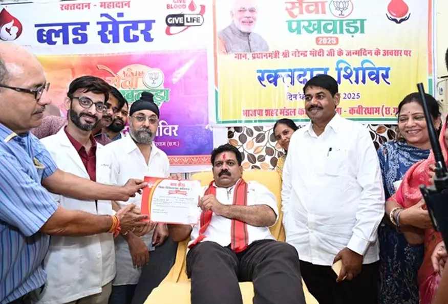 डिप्टी सीएम शर्मा ने किया विकसित भारत, मोदी की संकल्पना छायाचित्र प्रदर्शनी का अवलोकन डिप्टी सीएम शर्मा ने किया विकसित भारत, मोदी की संकल्पना छायाचित्र प्रदर्शनी का अवलोकन