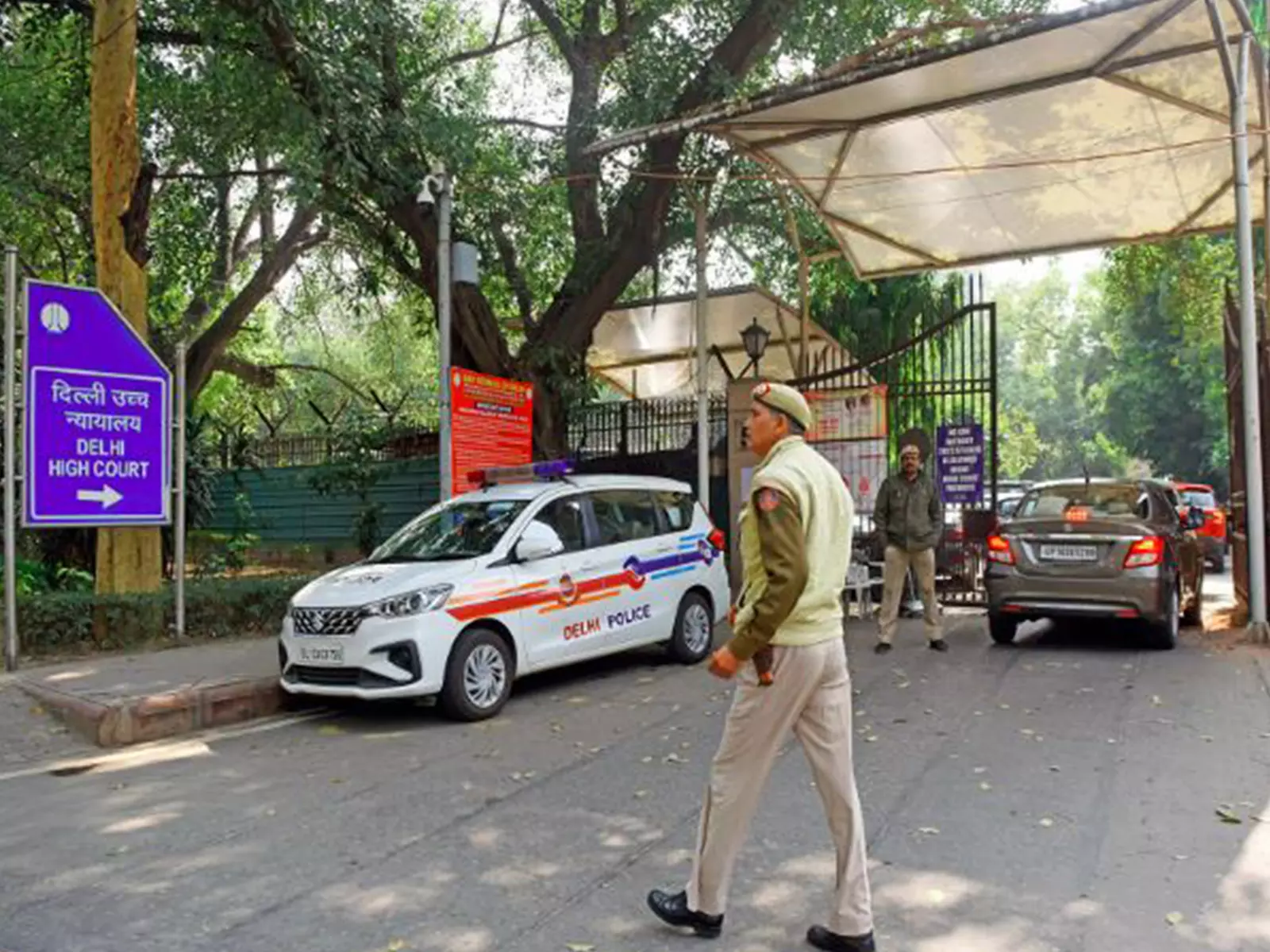 कमजोर दृष्टि वाले छात्रों की याचिका पर High Court का नोटिस कमजोर दृष्टि वाले छात्रों की याचिका पर High Court का नोटिस