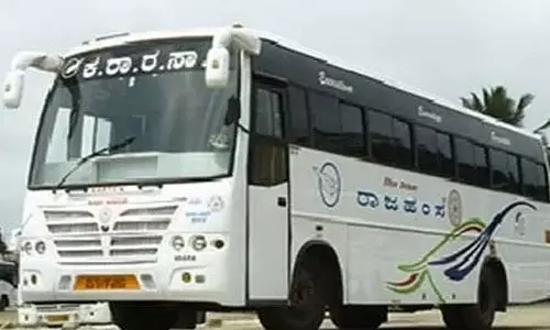 बस चलाते समय हार्ट अटैक: ड्राइवर ने मौत के बावजूद 45 से अधिक यात्रियों की जान बचाकर दिखाई मानवता