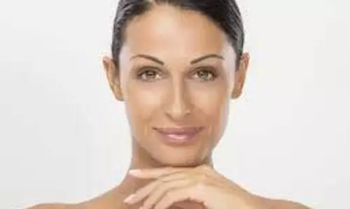 Skin Care: चेहरे के दाग-धब्बों से हैं परेशान, हल्दी का इस तरह करें इस्तेमाल और देखें जादू Skin Care: चेहरे के दाग-धब्बों से हैं परेशान, हल्दी का इस तरह करें इस्तेमाल और देखें जादू