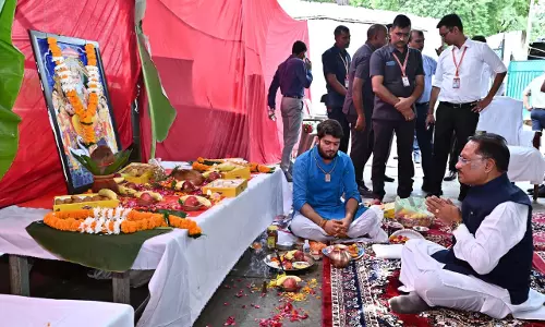 श्रम की सार्थकता और सृजन की भावना को समाज में प्रतिष्ठित करने का श्रेय भगवान विश्वकर्मा को : CM विष्णुदेव साय श्रम की सार्थकता और सृजन की भावना को समाज में प्रतिष्ठित करने का श्रेय भगवान विश्वकर्मा को : CM विष्णुदेव साय