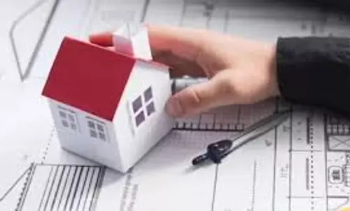 Bareilly: बहुमंजिला भवन नक्शा न होने से सील Bareilly: बहुमंजिला भवन नक्शा न होने से सील