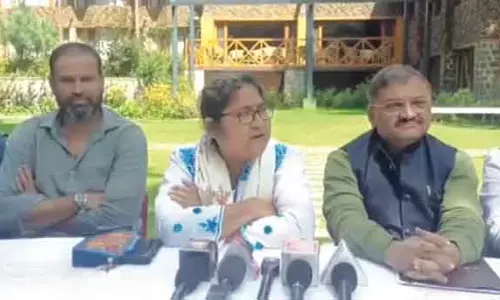 संसदीय पैनल ने पर्यटन और व्यापार के लिए समर्थन का वादा किया