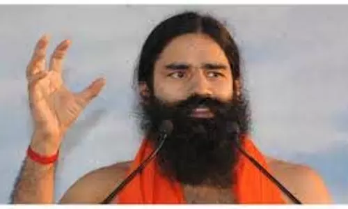 Power Yoga : बाबा रामदेव ने बताया 5 मिनट वाला पावर योगा
