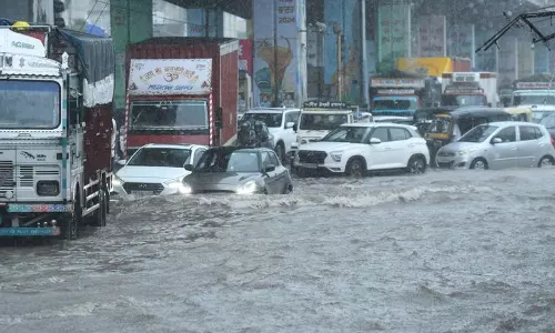 Gurugram  के सांसद राव इंद्रजीत ने प्राकृतिक वर्षा जल मार्ग को बहाल करने का आह्वान किया