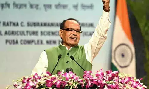 बाढ़ प्रभावित पंजाब के लिए आकस्मिक योजना तैयार की जा रही: Shivraj Chouhan बाढ़ प्रभावित पंजाब के लिए आकस्मिक योजना तैयार की जा रही: Shivraj Chouhan