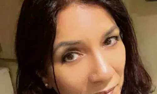 71 वर्षीय US महिला अपने 75 वर्षीय प्रेमी से शादी करने पंजाब पहुंची, दूल्हे द्वारा महिला हत्या कर दी 71 वर्षीय US महिला अपने 75 वर्षीय प्रेमी से शादी करने पंजाब पहुंची, दूल्हे द्वारा महिला हत्या कर दी