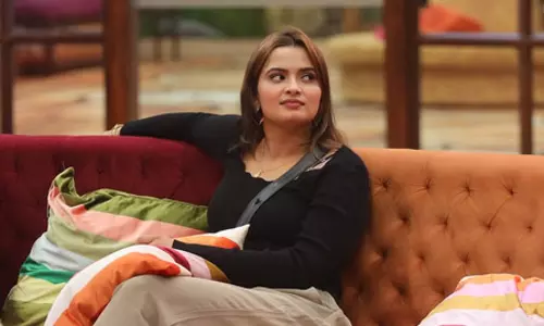 बिग बॉस 19: नीलम गिरी ने दोस्त शहबाज बदेशा को दिया धोखा, मुसीबत में फंसे कंटेस्टेंट