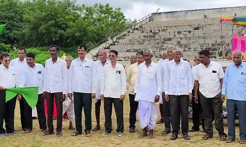Yadgir : वरिष्ठ नागरिकों के लिए खेलकूद, सांस्कृतिक प्रतियोगिता Yadgir : वरिष्ठ नागरिकों के लिए खेलकूद, सांस्कृतिक प्रतियोगिता