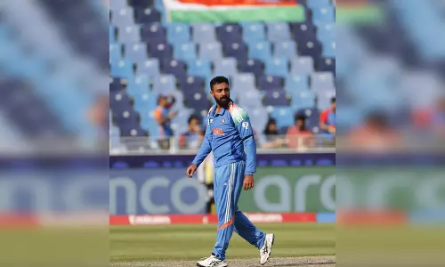 आईसीसी रैंकिंग: टी20 गेंदबाजों की सूची में शीर्ष पर पहुंचे वरुण चक्रवर्ती आईसीसी रैंकिंग: टी20 गेंदबाजों की सूची में शीर्ष पर पहुंचे वरुण चक्रवर्ती