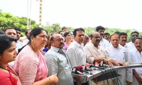 KTR ने तानाशाही कांग्रेस शासन के खिलाफ नए सिरे से संघर्ष का आह्वान किया