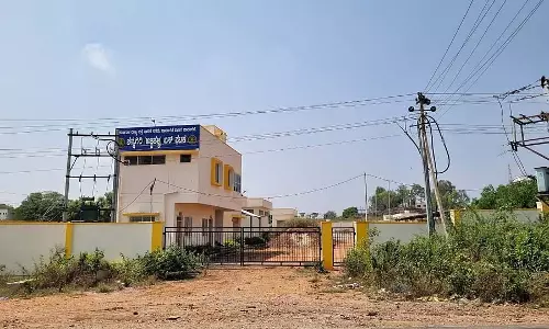 Channagiri : 11 महीने से डिपो का उद्घाटन नही Channagiri : 11 महीने से डिपो का उद्घाटन नही
